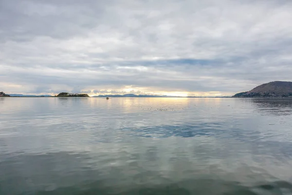 Пейзаж Озера Титикака Остров Урос Пуно Перу — стоковое фото