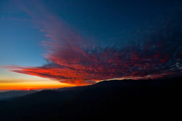 Wunderschöner Sonnenuntergang Über Den Bergen Peru — Stockfoto