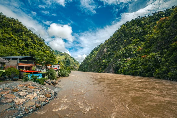 Vacker Utsikt Över Flod Som Rinner Genom Bergen Arequipa Peru — Stockfoto