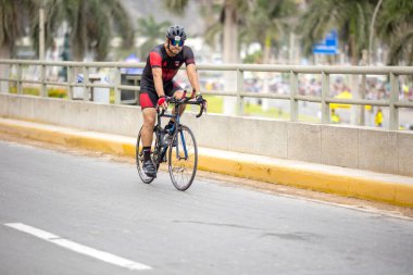 IRONMAN 70.3 LIMA, Atletizm yarışmacısı Peru - 23 Nisan 2023 