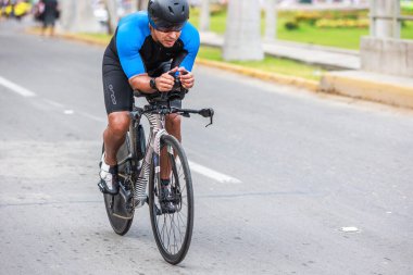 IRONMAN 70.3 LIMA, Atletizm yarışmacısı Peru - 23 Nisan 2023 