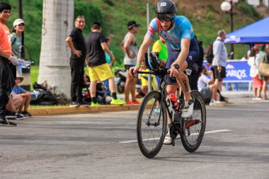 IRONMAN 70.3 LIMA, Atletizm yarışmacısı Peru - 23 Nisan 2023 