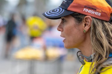 İRONMAN 'da yarışan sporcu 70.3 LIMA, PERU - 23 Nisan 2023 