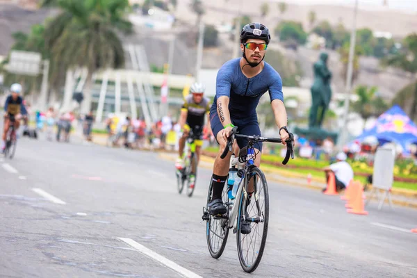 Lima Peru Kwietnia 2023 Sportowiec Rywalizujący Ironman Peru — Zdjęcie stockowe