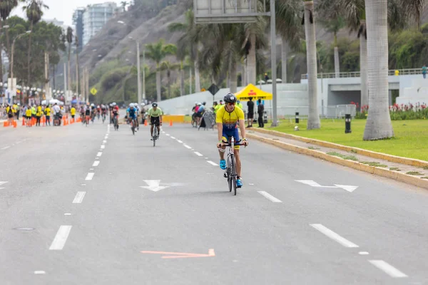 IRONMAN 70.3 LIMA, Atletizm yarışmacısı Peru - 23 Nisan 2023 