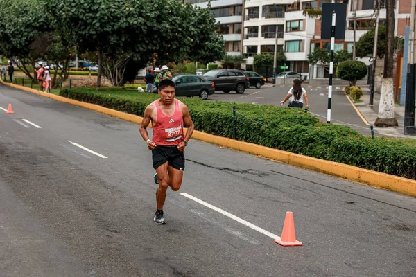 Atleta Competindo Maratona Lima 42K 2023 — Fotografia de Stock