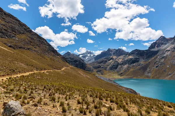 Останки Лагунах Горах Уфеты Перу — стоковое фото