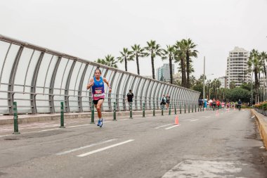 Lima, Peru - 21 Mayıs 2023: Lima Maratonu 42K 2023 'te koşan sporcular