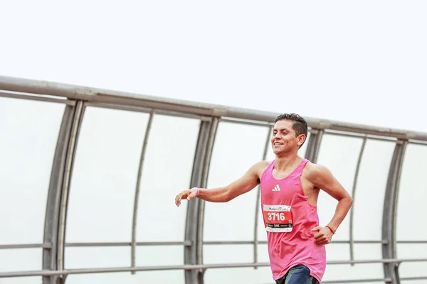 Mayıs 2023 Lima 42K Maratonunda Yarışan Sporcu — Stok fotoğraf