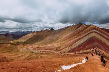 Ausangate, yedi renkli dağların güzel manzarası, Cusco Per