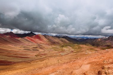 Ausangate, yedi renkli dağların güzel manzarası, Cusco Per