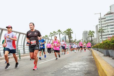 Lima, Peru - 21 Mayıs 2023: Lima Maratonu 42K 2023.