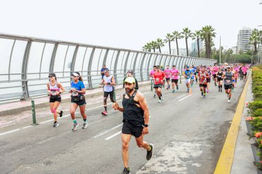 Lima, Peru - 21 Mayıs 2023: Lima Maratonu 42K 2023.