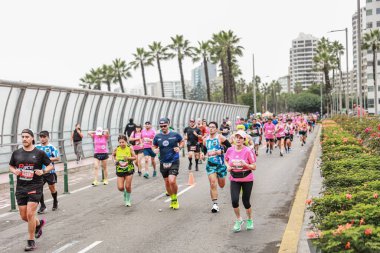 Lima, Peru - 21 Mayıs 2023: Lima Maratonu 42K 2023.