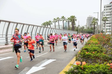 Lima, Peru - 21 Mayıs 2023: Lima Maratonu 42K 2023.