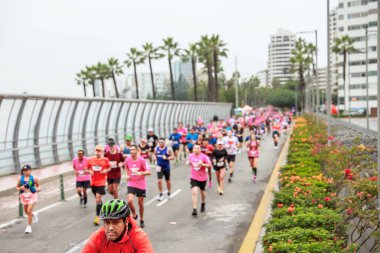 Lima, Peru - 21 Mayıs 2023: Lima Maratonu 42K 2023.