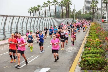 Lima, Peru - 21 Mayıs 2023: Lima Maratonu 42K 2023.