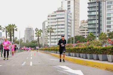 Lima Maratonu 42K 2023, Peru 'da koşan sporcular