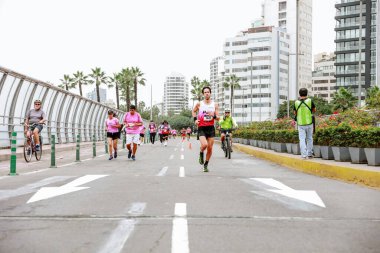 Lima Maratonu 42K 2023, Peru 'da koşan sporcular