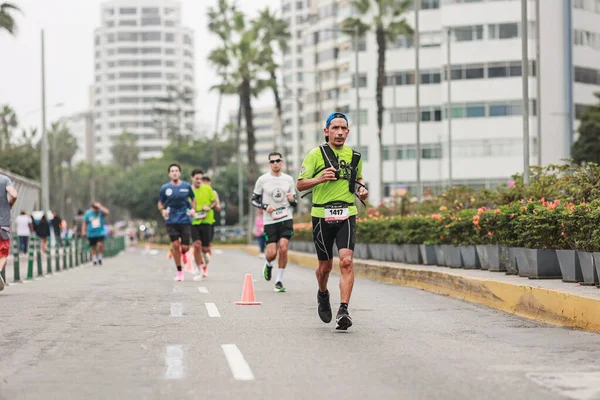 Lima, Peru - 21 Mayıs 2023: Lima Maratonu 42K 2023