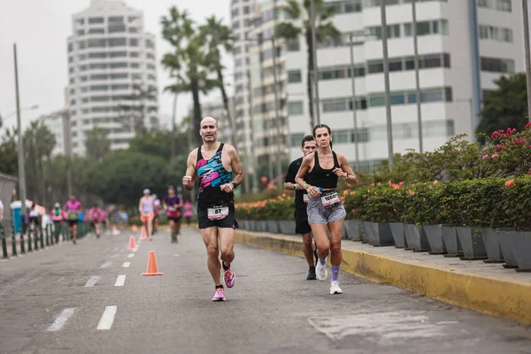 Lima, Peru - 21 Mayıs 2023: Lima Maratonu 42K 2023