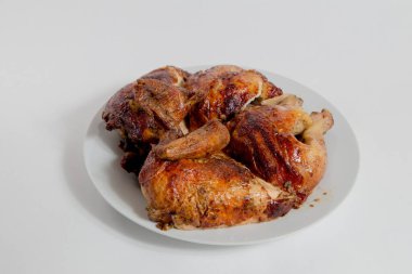 Tabakta kızarmış ördek