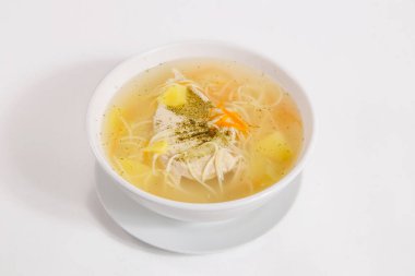 Sebzeli tavuk çorbası. Asya yemekleri, sağlıklı ve diyet konsepti