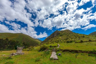 Huancaya, Lima Peru, dağlı güzel bir manzara.