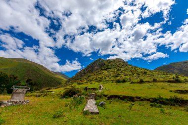 Huancaya, Lima Peru, dağlı güzel bir manzara.