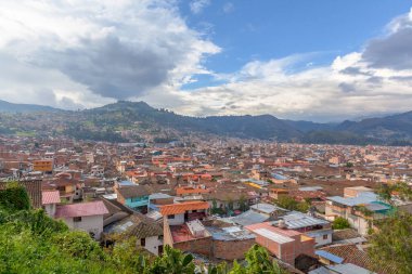 Cerro Santa Apolonia Kilisesi ve bakış açısı - Cajamarca