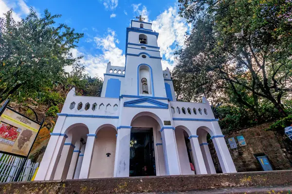 Cerro Santa Apolonia Kilisesi ve bakış açısı - Cajamarca