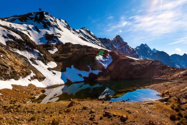 Yuracochas, Orta And Dağları 'nda yer alan ve Lima Peru' da yürüyüş yapmak için ideal bir tepe zinciridir.. 