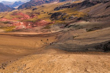 Yuracochas, Orta And Dağları 'nda yer alan ve Lima Peru' da yürüyüş yapmak için ideal bir tepe zinciridir.. 