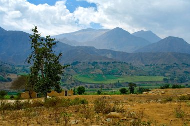 Dağlardaki güzel dağ manzarası, seyahat