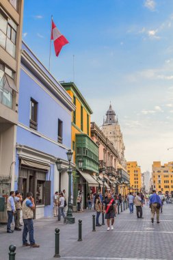 Lima Peru 'nun tarihi merkezinin sokakları ve binaları.