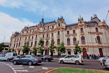 Lima Peru 'nun tarihi merkezinin sokakları ve binaları.