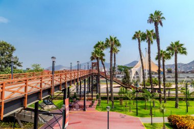 Lima Peru 'nun tarihi merkezinin sokakları ve binaları.