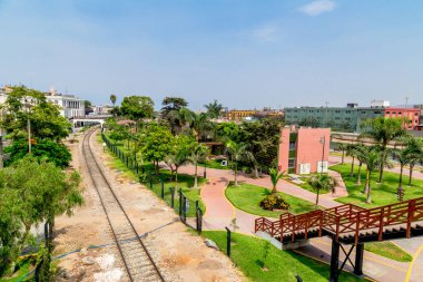 Lima Peru 'nun tarihi merkezinin sokakları ve binaları.