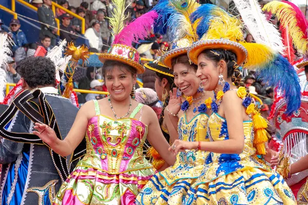 Candelaria Festival Puno Peru Tanečníci Vzdávají Hold Panně Candelarijské Tanečnicemi — Stock fotografie