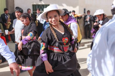 13 Şubat 2016, Huancayo, Peru. Huaylarsh dansçıları Mantaro Vadisi 'ndeki karnaval yarışmalarında gösterileri için prova yapar ve hazırlanırlar..