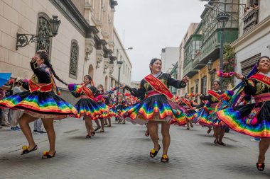 4 Şubat 2024, Lima Peru. Lima Meydanı 'nda Candelaria Bakiresinin Şenlik Töreni.