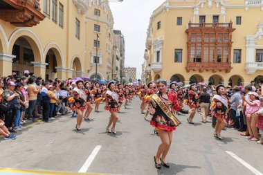 4 Şubat 2024, Lima Peru. Lima Meydanı 'nda Candelaria Bakiresinin Şenlik Töreni.
