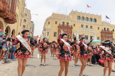 4 Şubat 2024, Lima Peru. Lima Meydanı 'nda Candelaria Bakiresinin Şenlik Töreni.