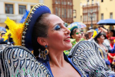 4 Şubat 2024, Lima Peru. Candelaria Bakiresi 'nin Lima Meydanı' ndaki geçit töreni..