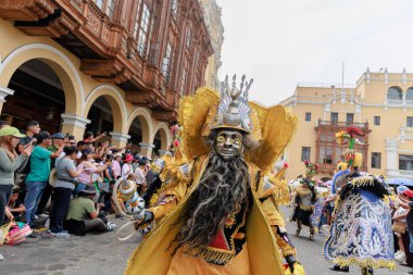 4 Şubat 2024, Lima Peru. Candelaria Bakiresi 'nin Lima Meydanı' ndaki geçit töreni..