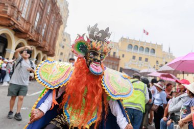4 Şubat 2024, Lima Peru. Candelaria Bakiresi 'nin Lima Meydanı' ndaki geçit töreni..