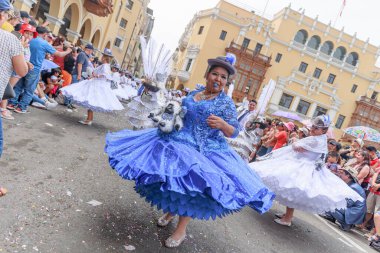 4 Şubat 2024, Lima Peru. Candelaria Bakiresi 'nin Lima Meydanı' ndaki geçit töreni..