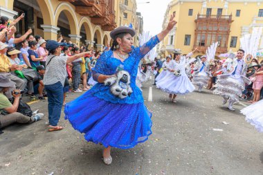 4 Şubat 2024, Lima Peru. Candelaria Bakiresi 'nin Lima Meydanı' ndaki geçit töreni..