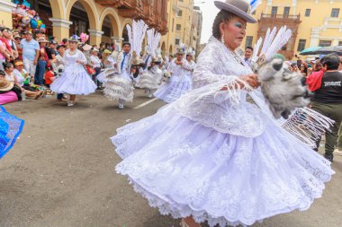 4 Şubat 2024, Lima Peru. Candelaria Bakiresi 'nin Lima Meydanı' ndaki geçit töreni..