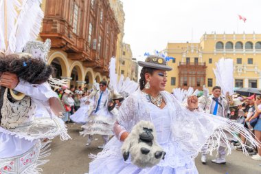 4 Şubat 2024, Lima Peru. Candelaria Bakiresi 'nin Lima Meydanı' ndaki geçit töreni..
